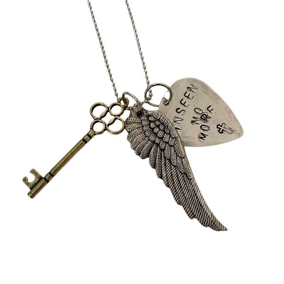 Fashionable Statement Necklace "Unseen No More" in Vintage Silver Tone - Picture 2 of 4